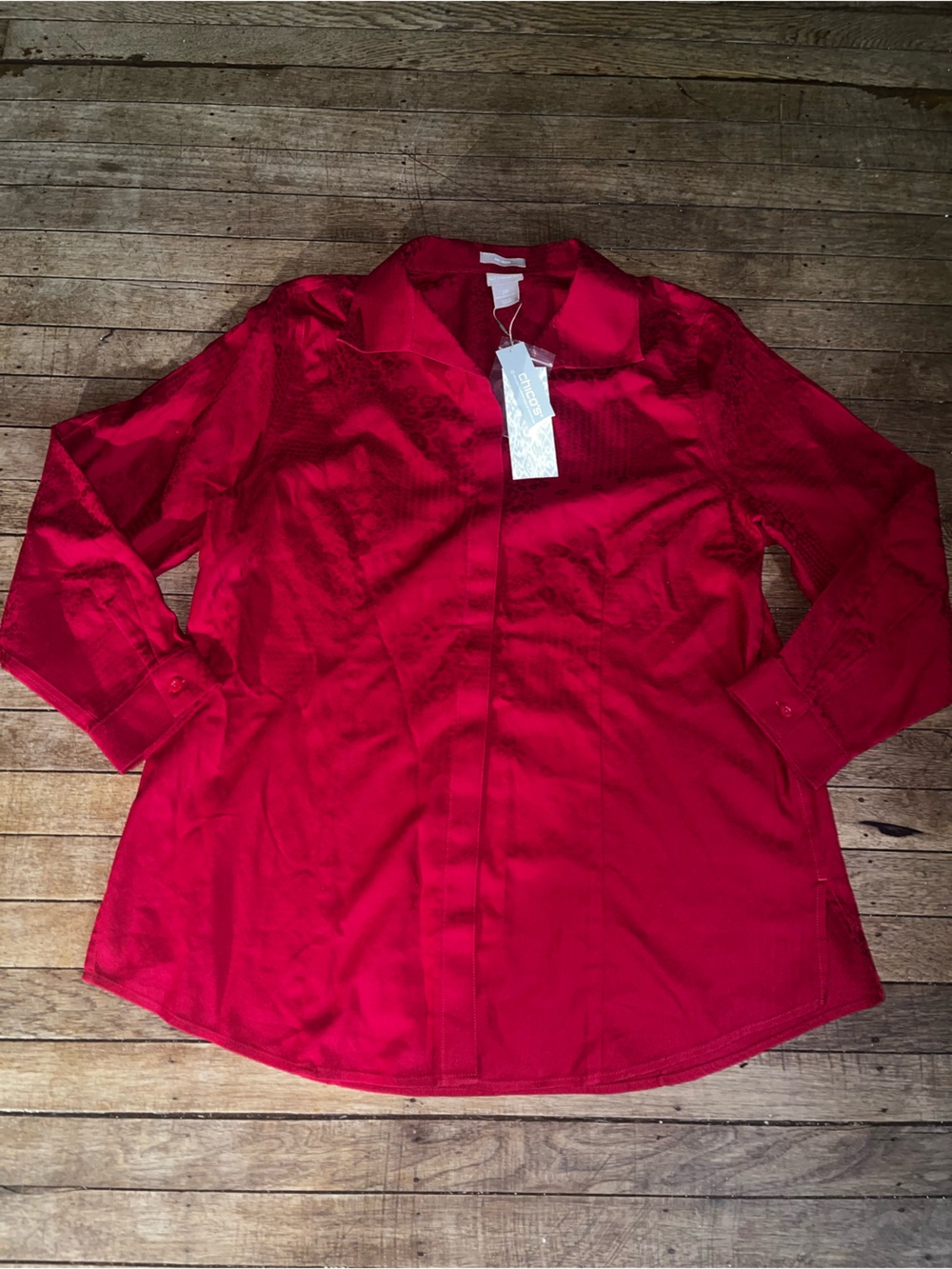 Chico's Womens No Iron Shirt Size 0P (US 2P) Red Animal Print Button Front